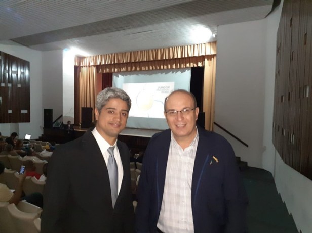 acompac3b1ado-del-embajador-de-criptimoneda-auricoin-para-venezuela-lic.-adric3a1n-latuchi.