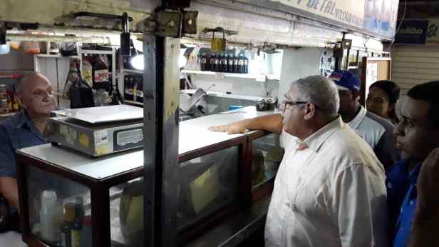 Elias Matta en calle