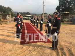 honores militares para Guaido por Colombia