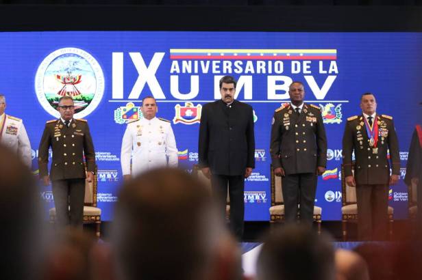 Maduro ordena alerta naranja